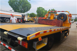 丹徒附近拖车电话号码服务