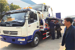 丹徒汽车道路救援拖车价格
